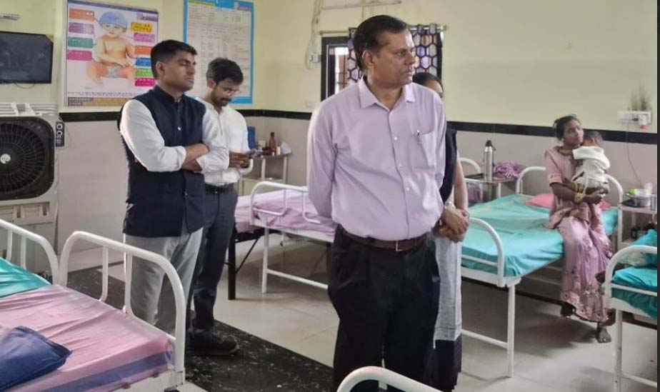 संभागायुक्त एवं कलेक्टर ने सामुदायिक स्वास्थ्य केन्द्र डोंगरगढ़, प्रस्तावित परिक्रमा पथ तथा माँ बम्लेश्वरी मंदिर डोंगरगढ़ ट्रस्ट पार्किंग स्थल का किया औचक निरीक्षण संभागायुक्त एवं कलेक्टर ने सामुदायिक स्वास्थ्य केन्द्र डोंगरगढ़, प्रस्तावित परिक्रमा पथ तथा माँ बम्लेश्वरी मंदिर डोंगरगढ़ ट्रस्ट पार्किंग स्थल का किया औचक निरीक्षण