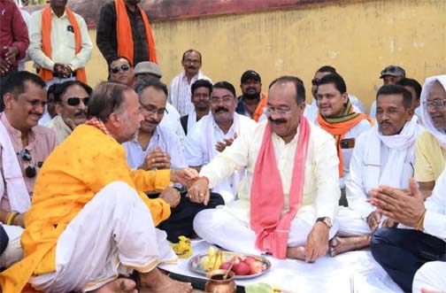 उप मुख्यमंत्री अरुण साव ने हायर सेकंडरी स्कूल भवन का किया भूमिपूजन उप मुख्यमंत्री अरुण साव ने हायर सेकंडरी स्कूल भवन का किया भूमिपूजन