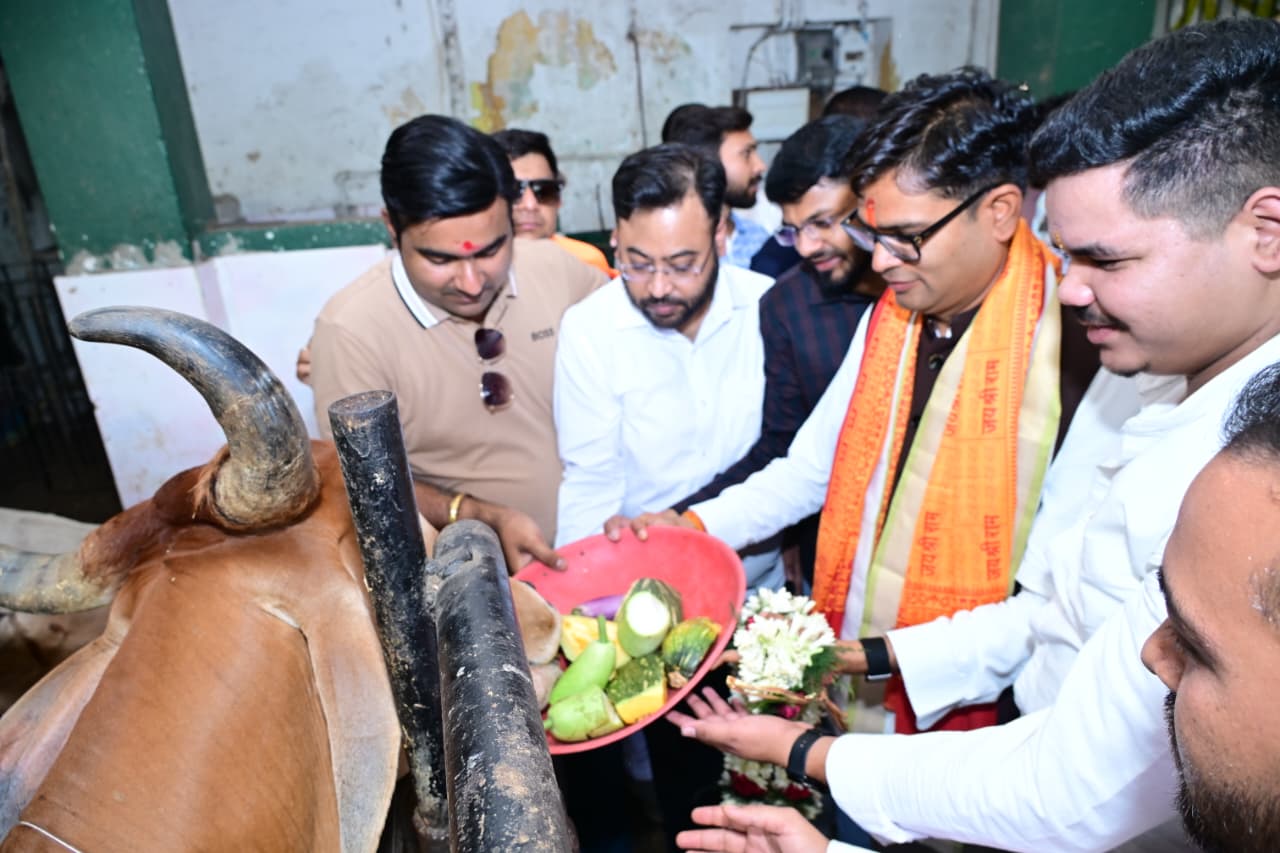 जन्मदिवस के अवसर पर वित्त मंत्री ओपी चौधरी ने की गौ-सेवा, संरक्षण के प्रयासों को सराहा जन्मदिवस के अवसर पर वित्त मंत्री ओपी चौधरी ने की गौ-सेवा, संरक्षण के प्रयासों को सराहा