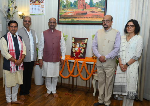 राज्यपाल ने रानी लक्ष्मी बाई के बलिदान दिवस पर उन्हें नमन किया राज्यपाल ने रानी लक्ष्मी बाई के बलिदान दिवस पर उन्हें नमन किया