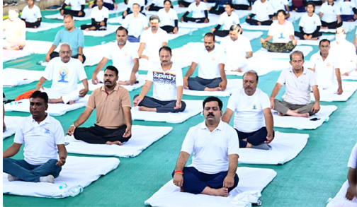 ऋषि-मुनियों की अमूल्य विरासत है योग, इसे जीवन का हिस्सा बनाएं - उप मुख्यमंत्री विजय शर्मा ऋषि-मुनियों की अमूल्य विरासत है योग, इसे जीवन का हिस्सा बनाएं - उप मुख्यमंत्री विजय शर्मा