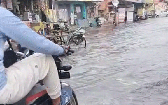 छत्तीसगढ़ पहुंचा मानसून, दंतेवाड़ा में झमाझम छत्तीसगढ़ पहुंचा मानसून, दंतेवाड़ा में झमाझम