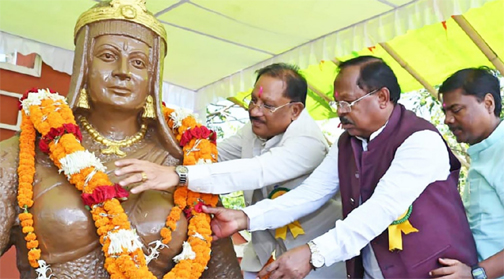 वीरांगना रानी दुर्गावती का शौर्य और बलिदान राष्ट्र की प्रेरणा का अमर स्रोत : मुख्यमंत्री वीरांगना रानी दुर्गावती का शौर्य और बलिदान राष्ट्र की प्रेरणा का अमर स्रोत : मुख्यमंत्री