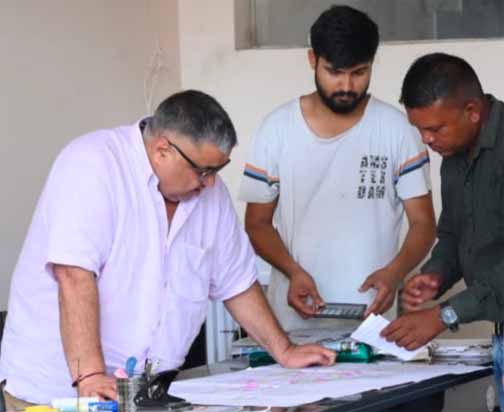 जनदर्शन में मंत्री राजेश अग्रवाल ने सुनीं ग्रामीणों की समस्याएं, त्वरित समाधान के दिए निर्देश जनदर्शन में मंत्री राजेश अग्रवाल ने सुनीं ग्रामीणों की समस्याएं, त्वरित समाधान के दिए निर्देश