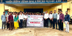 मुख्यमंत्री कौशल विकास योजना से युवाओं को मिल रहे हैं रोजगार एवं स्वरोजगार के अवसर मुख्यमंत्री कौशल विकास योजना से युवाओं को मिल रहे हैं रोजगार एवं स्वरोजगार के अवसर