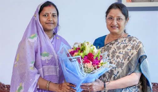 केंद्रीय महिला एवं बाल विकास मंत्री अन्नपूर्णा देवी से मंत्री लक्ष्मी राजवाड़े ने की सौजन्य भेंट केंद्रीय महिला एवं बाल विकास मंत्री अन्नपूर्णा देवी से मंत्री लक्ष्मी राजवाड़े ने की सौजन्य भेंट