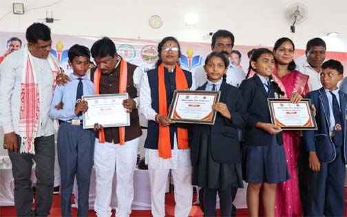 शाला प्रवेशोत्सव से शिक्षा को मिली नई उड़ान शाला प्रवेशोत्सव से शिक्षा को मिली नई उड़ान