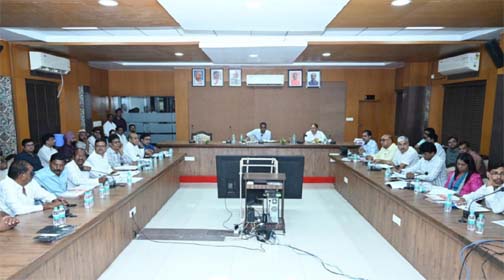 लोक निर्माण विभाग के सचिव ने पुल निर्माण कार्यों की प्रगति की समीक्षा की लोक निर्माण विभाग के सचिव ने पुल निर्माण कार्यों की प्रगति की समीक्षा की