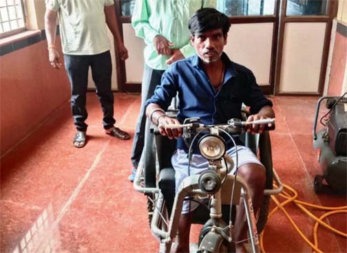 मोटराइज्ड ट्रायसायकल वितरण योजना: दिव्यांग श्री कलेश ओगरे को मिला मोटराइज्ड ट्रायसायकल मोटराइज्ड ट्रायसायकल वितरण योजना: दिव्यांग श्री कलेश ओगरे को मिला मोटराइज्ड ट्रायसायकल