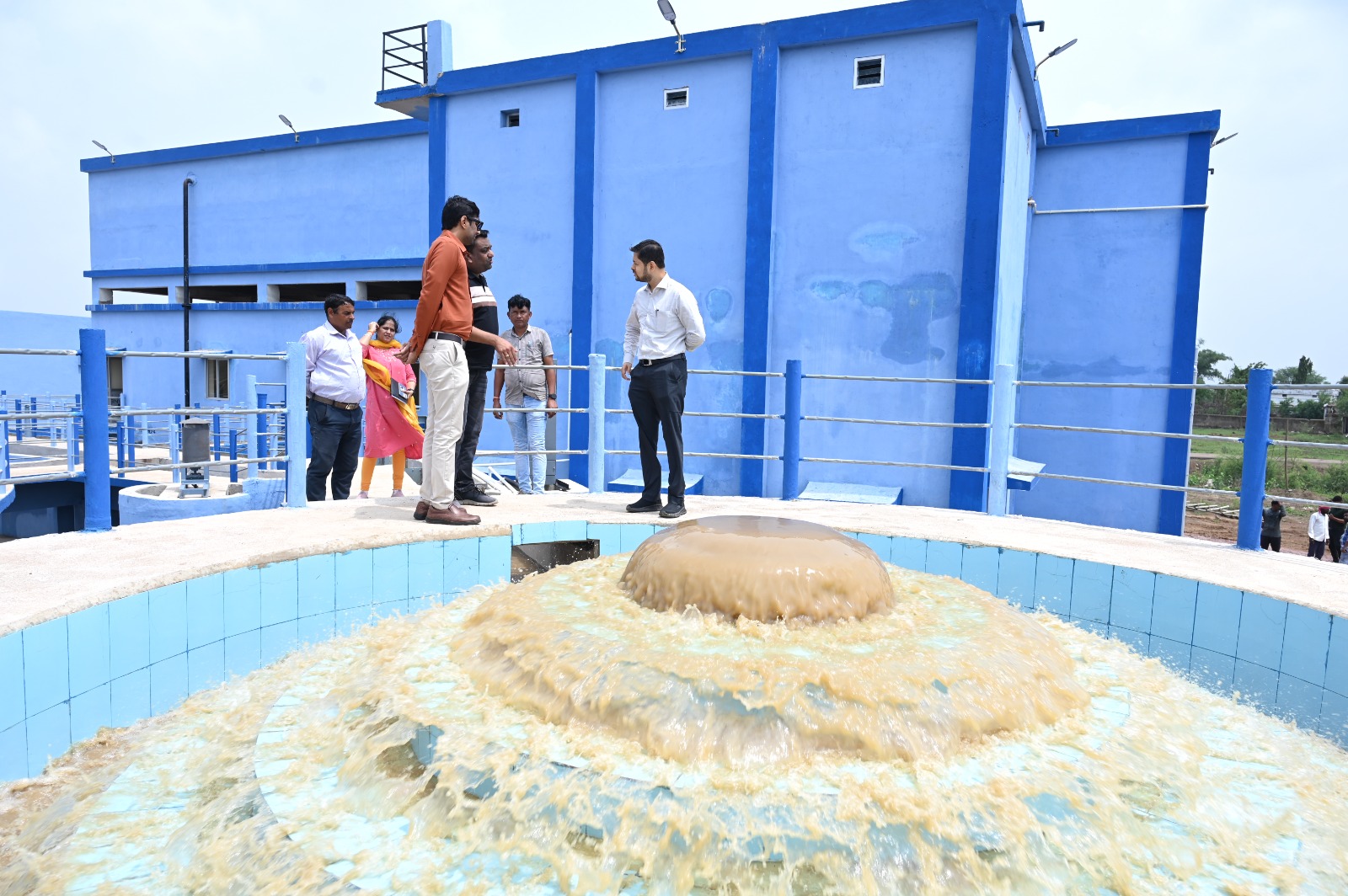 कलेक्टर ने मोतिमपुर एवं अंजोरा ढ़ाबा समूह जल प्रदाय योजनाओं का किया निरीक्षण कलेक्टर ने मोतिमपुर एवं अंजोरा ढ़ाबा समूह जल प्रदाय योजनाओं का किया निरीक्षण