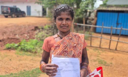 आवश्यक प्रमाण पत्र बनने से तरुण बाई की तीनों बेटियों के लिए शिक्षा और योजनाओं की राह हुई आसान आवश्यक प्रमाण पत्र बनने से तरुण बाई की तीनों बेटियों के लिए शिक्षा और योजनाओं की राह हुई आसान