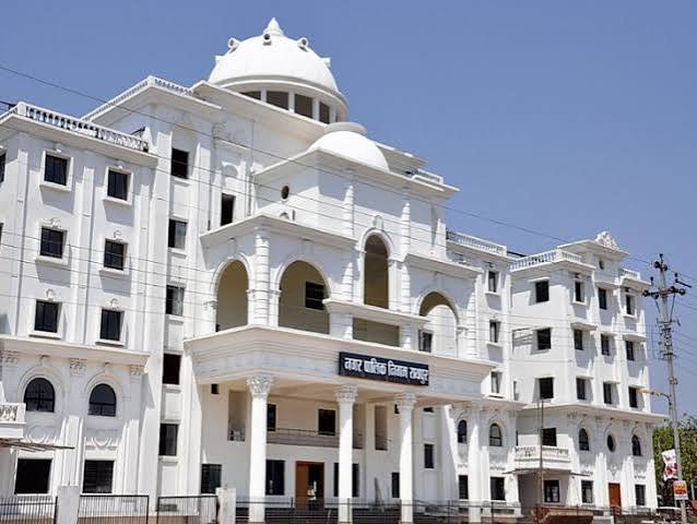 रायपुर नगर निगम द्वारा व्हाट्सएप्प के माध्यम से बकायादारों को कर का भुगतान करने की अपील रायपुर नगर निगम द्वारा व्हाट्सएप्प के माध्यम से बकायादारों को कर का भुगतान करने की अपील