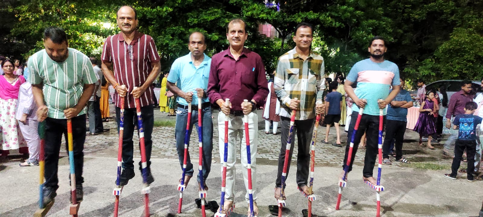 तालपुरी में हरेली महोत्सव की धूम, छत्तीसगढ़ की सांस्कृतिक छटा के बीच गेड़ी दौड़ में दिखा जोश तालपुरी में हरेली महोत्सव की धूम, छत्तीसगढ़ की सांस्कृतिक छटा के बीच गेड़ी दौड़ में दिखा जोश