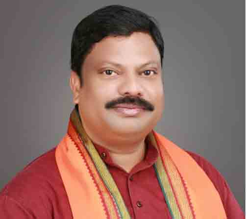 भूपेश सरकार के कार्यकाल में आदिवासियों के 32 फीसदी आरक्षण को छीनने का प्रयास किया गया : मरकाम भूपेश सरकार के कार्यकाल में आदिवासियों के 32 फीसदी आरक्षण को छीनने का प्रयास किया गया : मरकाम