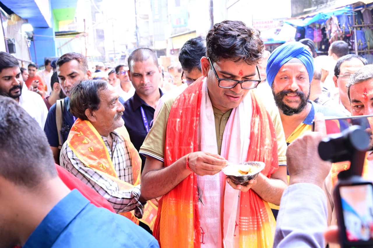 जन्माष्टमी पर रायगढ़ में जगह-जगह महाभंडारे जन्माष्टमी पर रायगढ़ में जगह-जगह महाभंडारे