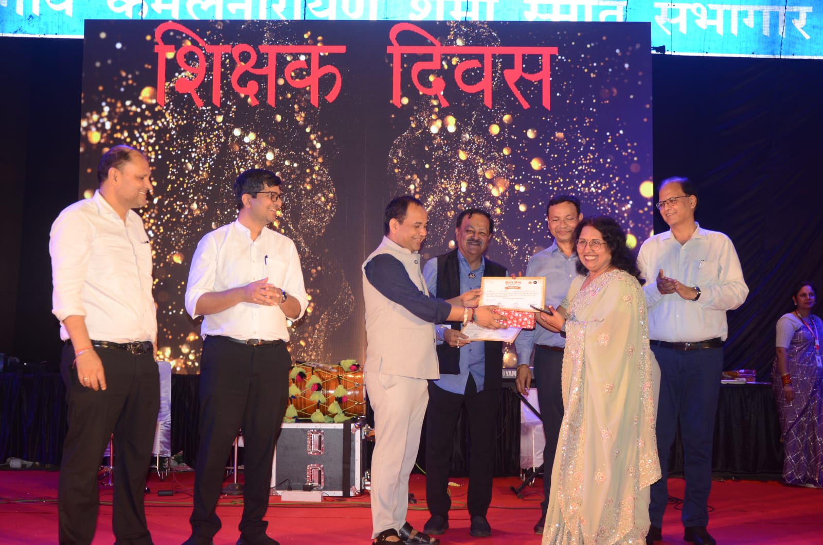 रायपुर में तिरंगा फेस्ट ने रचा नया रंगमंच रायपुर में तिरंगा फेस्ट ने रचा नया रंगमंच