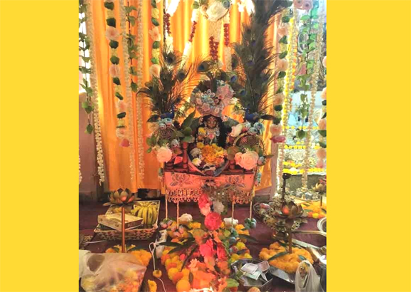 वर्ष का सर्वश्रेष्ठ संपूर्ण झांकी पुरस्कार भारती यदु को, प्रशांत शर्मा के घर की झांकी को प्रदेश में द्वितीय स्थान वर्ष का सर्वश्रेष्ठ संपूर्ण झांकी पुरस्कार भारती यदु को, प्रशांत शर्मा के घर की झांकी को प्रदेश में द्वितीय स्थान