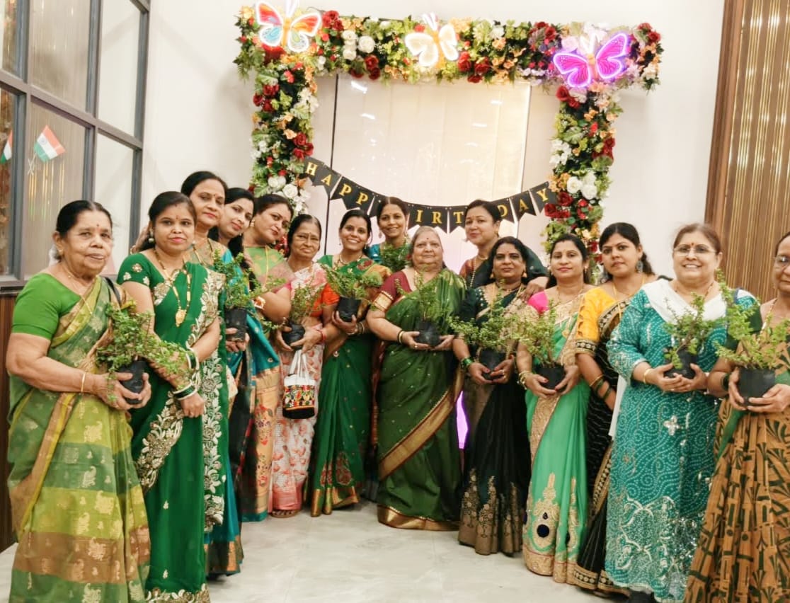 महाराष्ट्र मंडल ने तीज महोत्सव में ‘पौधा लगाओ पर्यावरण बचाओ’ का दिया संदेश महाराष्ट्र मंडल ने तीज महोत्सव में ‘पौधा लगाओ पर्यावरण बचाओ’ का दिया संदेश