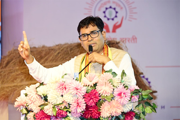 लघु उद्योगों और एमएसएमई को मजबूत बनाकर विकसित छत्तीसगढ़ के निर्माण का रोडमैप तैयार कर रही सरकार : वित्त मंत्री चौधरी लघु उद्योगों और एमएसएमई को मजबूत बनाकर विकसित छत्तीसगढ़ के निर्माण का रोडमैप तैयार कर रही सरकार : वित्त मंत्री चौधरी