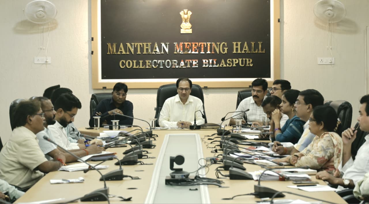 सेवा सेतु अभियान में हर पात्र हितग्राही तक पहुंचे योजनाओं का लाभ : कलेक्टर सेवा सेतु अभियान में हर पात्र हितग्राही तक पहुंचे योजनाओं का लाभ : कलेक्टर