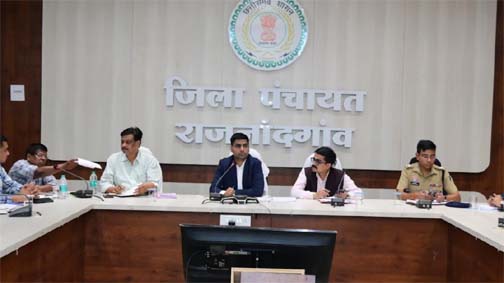 राष्ट्रीय राजमार्ग पर घुमंतु पशुओं के प्रबंधन के लिए ग्राम पंचायतों की सक्रिय भागीदारी जरूरी - कलेक्टर राष्ट्रीय राजमार्ग पर घुमंतु पशुओं के प्रबंधन के लिए ग्राम पंचायतों की सक्रिय भागीदारी जरूरी - कलेक्टर