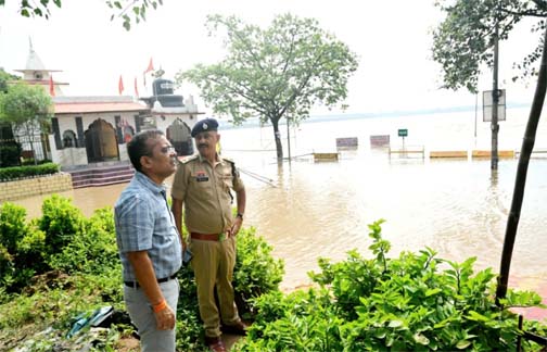 मुख्यमंत्री विष्णु देव साय के निर्देश पर महानदी के तटीय क्षेत्रों में राहत-बचाव के लिए प्रशासन मुस्तैद मुख्यमंत्री विष्णु देव साय के निर्देश पर महानदी के तटीय क्षेत्रों में राहत-बचाव के लिए प्रशासन मुस्तैद