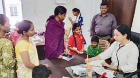 हेल्थ चेकअप कैंप: बच्चों में मिले खून की कमी के लक्षण हेल्थ चेकअप कैंप: बच्चों में मिले खून की कमी के लक्षण