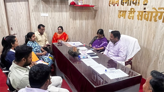 स्ट्रीट लाईट सम्बन्धी जनशिकायतों का प्राथमिकता से निराकरण करने किया निर्देशित स्ट्रीट लाईट सम्बन्धी जनशिकायतों का प्राथमिकता से निराकरण करने किया निर्देशित