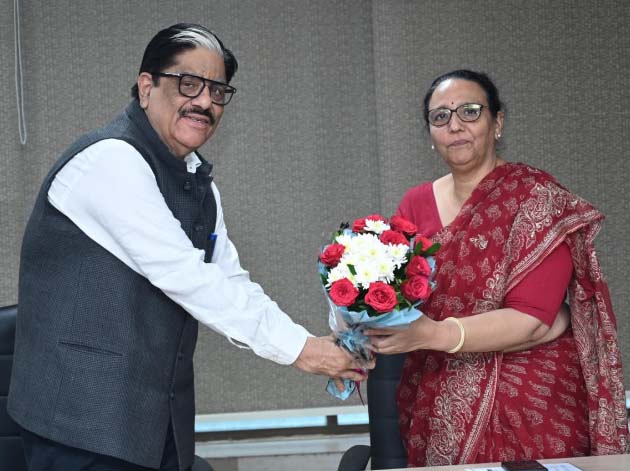 नीति आयोग की महानिदेशक निधि छिब्बर ने छत्तीसगढ़ राज्य नीति आयोग के कार्यों की सराहना की नीति आयोग की महानिदेशक निधि छिब्बर ने छत्तीसगढ़ राज्य नीति आयोग के कार्यों की सराहना की
