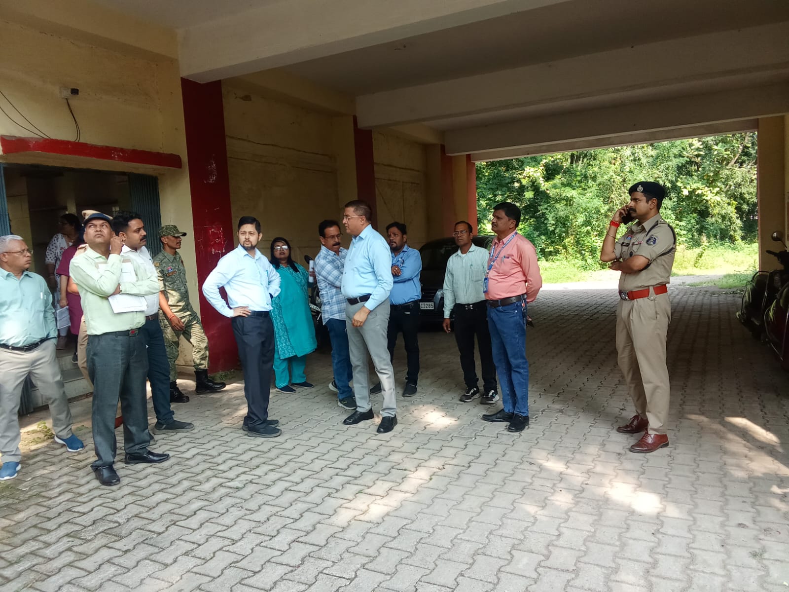नगर निगम निर्वाचन 2026 की तैयारियों का जायजा, कल्याण कॉलेज में सामग्री वितरण-वापसी एवं स्ट्रांग रूम व्यवस्था का निरीक्षण नगर निगम निर्वाचन 2026 की तैयारियों का जायजा, कल्याण कॉलेज में सामग्री वितरण-वापसी एवं स्ट्रांग रूम व्यवस्था का निरीक्षण
