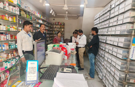 एनसीबी और खाद्य एवं औषधि प्रशासन की संयुक्त टीम ने 11 मेडिकल स्टोर्स का किया निरीक्षण एनसीबी और खाद्य एवं औषधि प्रशासन की संयुक्त टीम ने 11 मेडिकल स्टोर्स का किया निरीक्षण