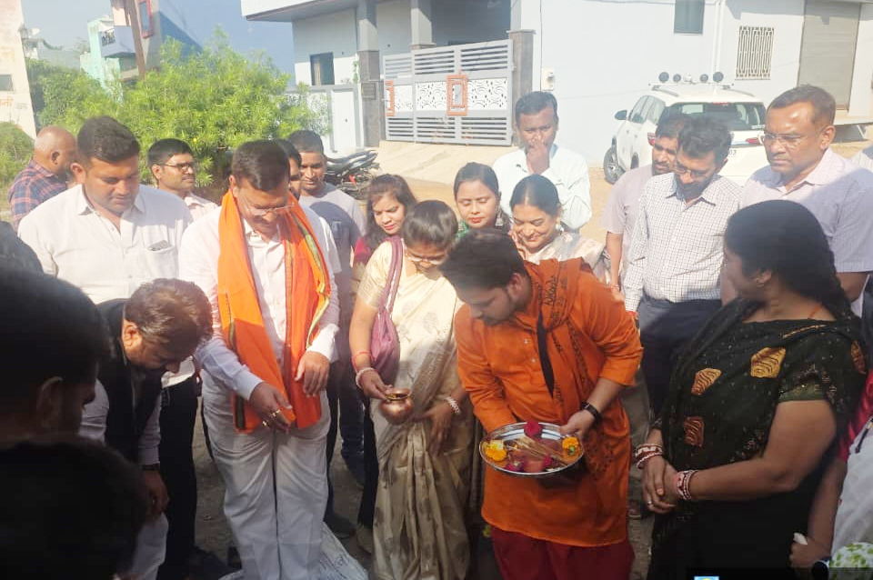 रायपुर ग्रामीण विधायक मोतीलाल ने दी शानदार सौगात रायपुर ग्रामीण विधायक मोतीलाल ने दी शानदार सौगात