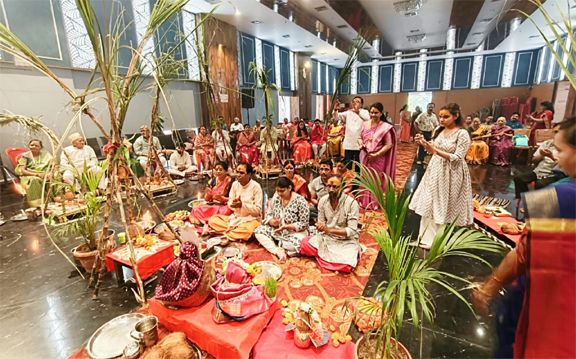 देवी गोंधळ के साथ भक्तिमय हुआ मराठी मेला देवी गोंधळ के साथ भक्तिमय हुआ मराठी मेला
