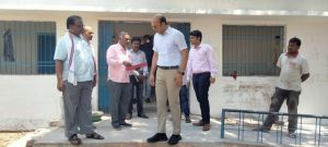 कलेक्टर डॉ. भुरे ने अभनपुर विकासखण्ड में किए जा रहें विभिन्न विकास कार्यों का निरीक्षण किया
