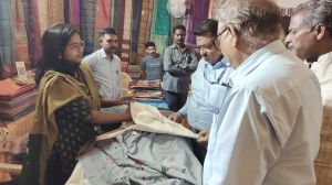  हाथकरघा वस्त्र प्रदर्शनी का हुआ शुभारंभ,  मिलेंगे ख्याति प्राप्त बुनकरों के उत्पाद