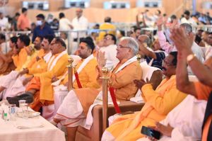 मुख्यमंत्री इंडोनेशिया के कलाकारों द्वारा प्रस्तुत रामायण का लिया आनंद