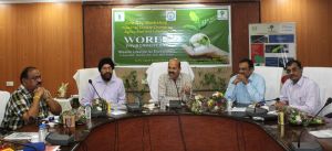 पर्यावरण प्रदूषण से फसलों के उत्पादन एवं उत्पादकता पर कुप्रभाव : डॉ. चंदेल