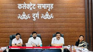 स्कूलों के मरम्मत व जीर्णाेद्धार के कार्य को दें प्राथमिकता- कलेक्टर