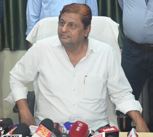  राज्य सरकार खरीदती है किसानों का धान, ऋण लेकर करती है भुगतान