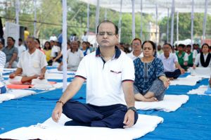 9 वां अंतर्राष्ट्रीय योग दिवस: जीवन में स्वास्थ्य ठीक है तो सब कुछ है-विधायक प्रकाश नायक