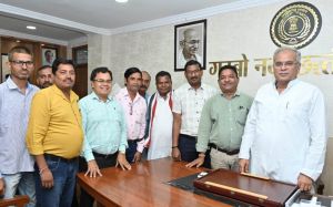  मुख्यमंत्री श्री बघेल से बस्तर जिला पत्रकार संघ के प्रतिनिधिमंडल ने की सौजन्य मुलाकात