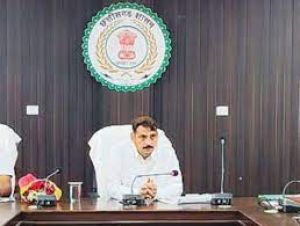मतदाता सूची से नाम विलोपन बहुत सावधानी पूर्वक करें- कलेक्टर