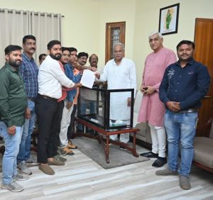  मुख्यमंत्री  भूपेश बघेल से छत्तीसगढ़ प्रदेश स्वास्थ्य कर्मचारी संघ के प्रतिनिधिमंडल ने की मुलाकात