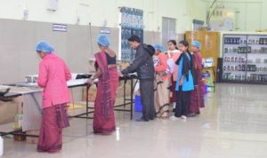  जशपुर सी-मार्ट में 2 करोड़ 40 लाख रूपए से अधिक की हुई बिक्री