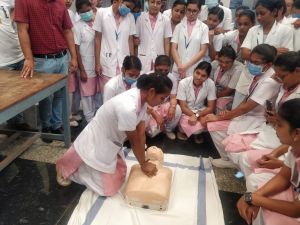 दुर्ग जिला चिकित्सालय में आईएपी सीपीआर डे दिवस मनाया