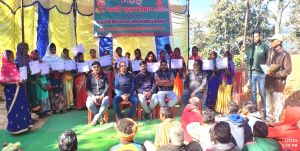  मुख्यमंत्री की घोषणा पर हुआ अमल, मछुआ समूहों को मिला केज