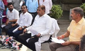  तुंहर सरकार तुंहर द्वार: घर बैठे ही लोगों को मिला 22 लाख स्मार्ट कार्ड आधारित पंजीयन प्रमाण-पत्र तथा ड्राइविंग लायसेंस
