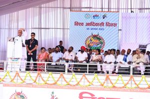 मुख्यमंत्री भूपेश बघेल ने जगदलपुर में विश्व आदिवासी दिवस के अवसर पर की महत्वपूर्ण घोषणाएं 