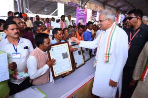  मुख्यमंत्री भूपेश बघेल ने अनुसूचित जनजाति समुदाय के विशिष्ट प्रतिभाओं का किया सम्मान