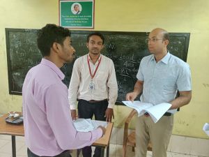 कलेेक्टर ने किया रोजगार सह कौशल मेला का किया निरीक्षण